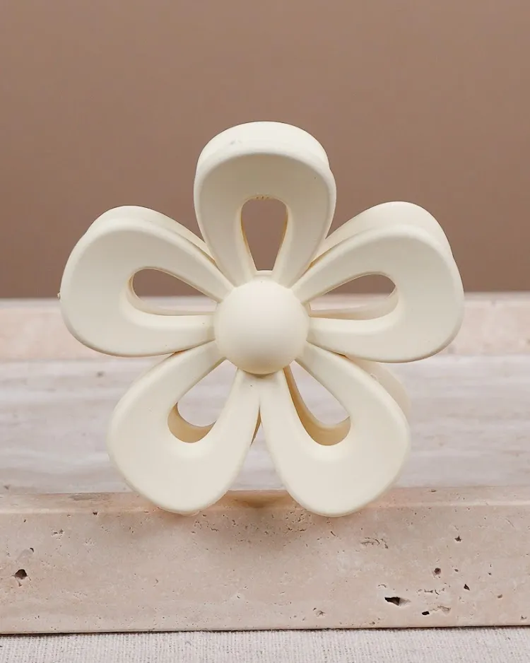 Refined Tropical Hair Clip