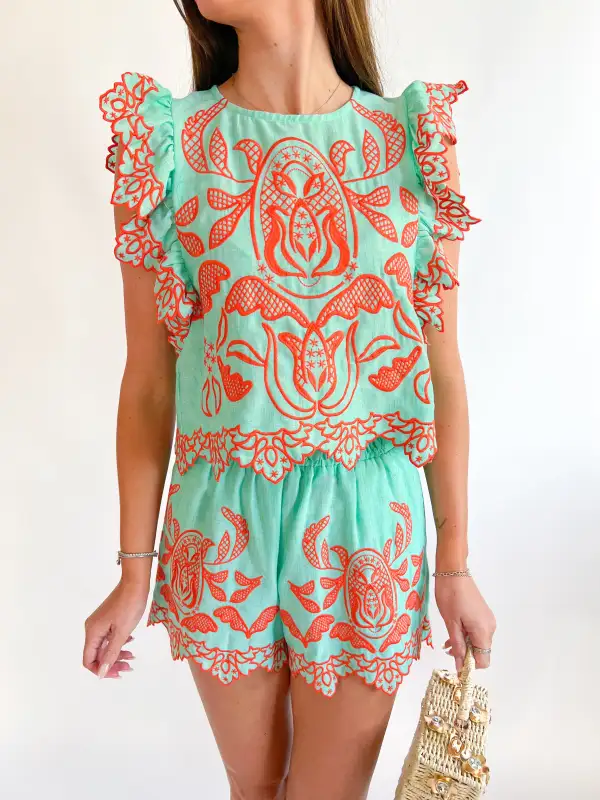 Textured Embroidered Top Button Detail