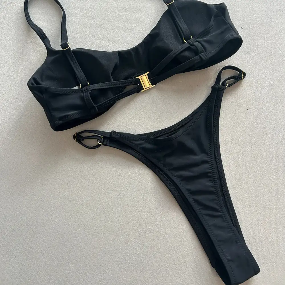 Black Minimalist Piercing Detail Bikini