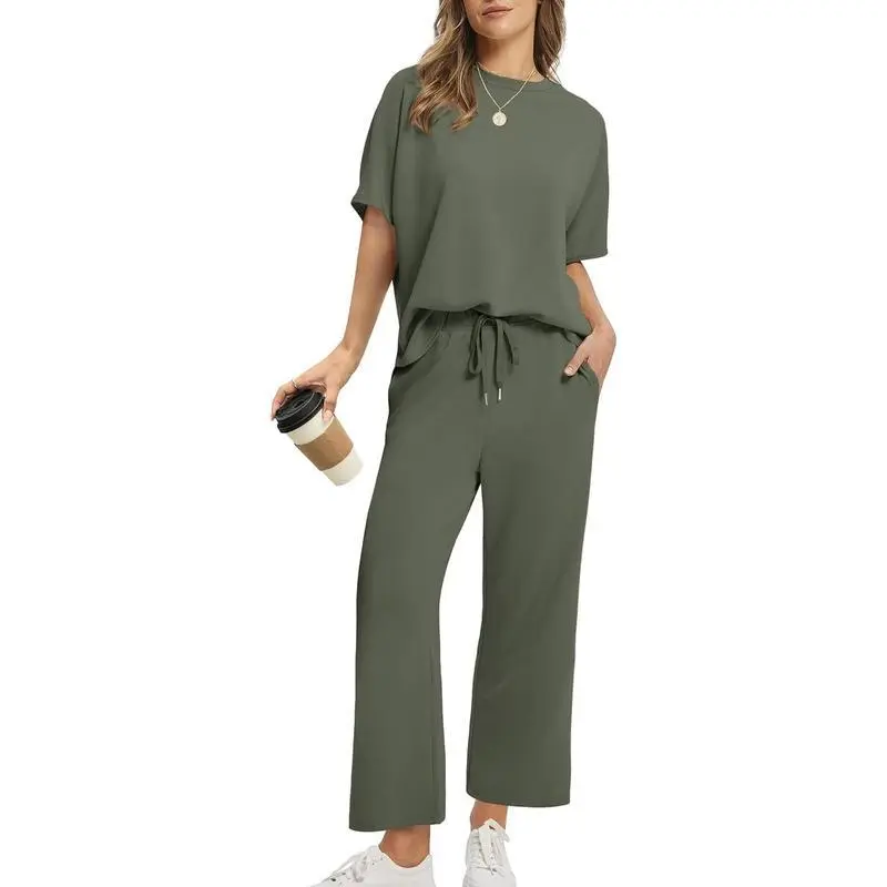 Women's two-piece summer set: Loose wide-leg shorts and casual top