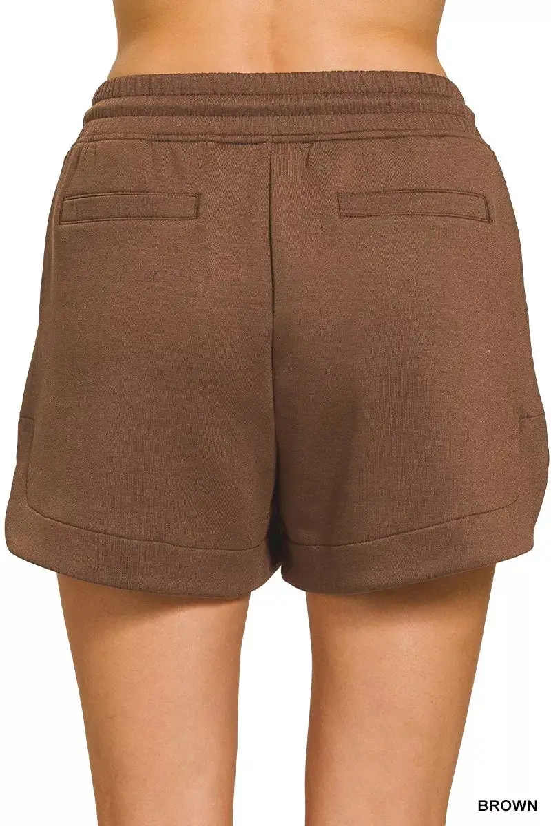 Relaxed Elastic Waist Pocket Detail Shorts