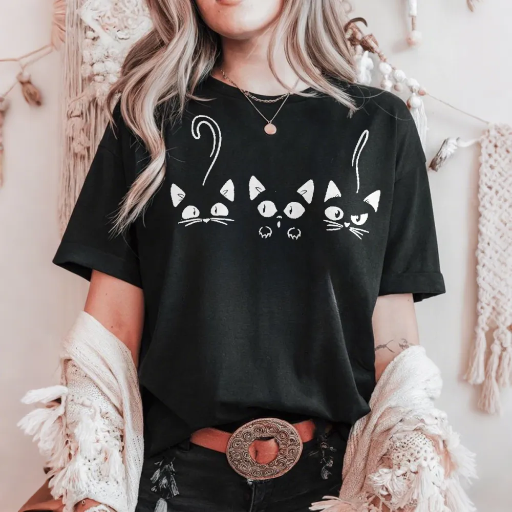 Women's Cat Peeking Graphic Short - Sleeve