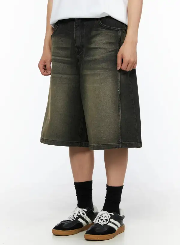 Men's Wide-Fit Vintage Wash Denim Shorts