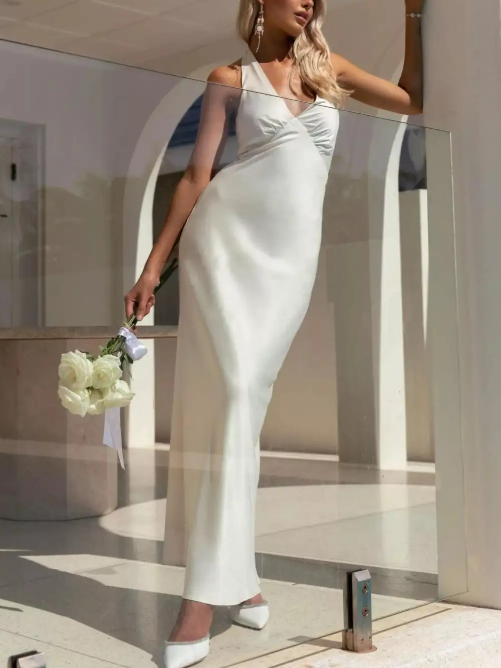 Structured Shape Sleeveless Maxi Dress
