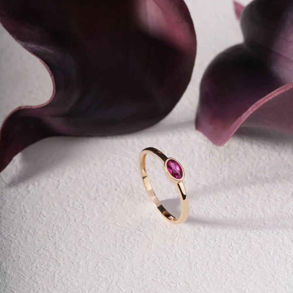 Simulated Ruby Oval Vintage Ring