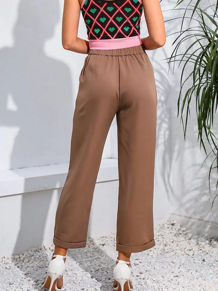 Straight Leg Pocket Detail Pants