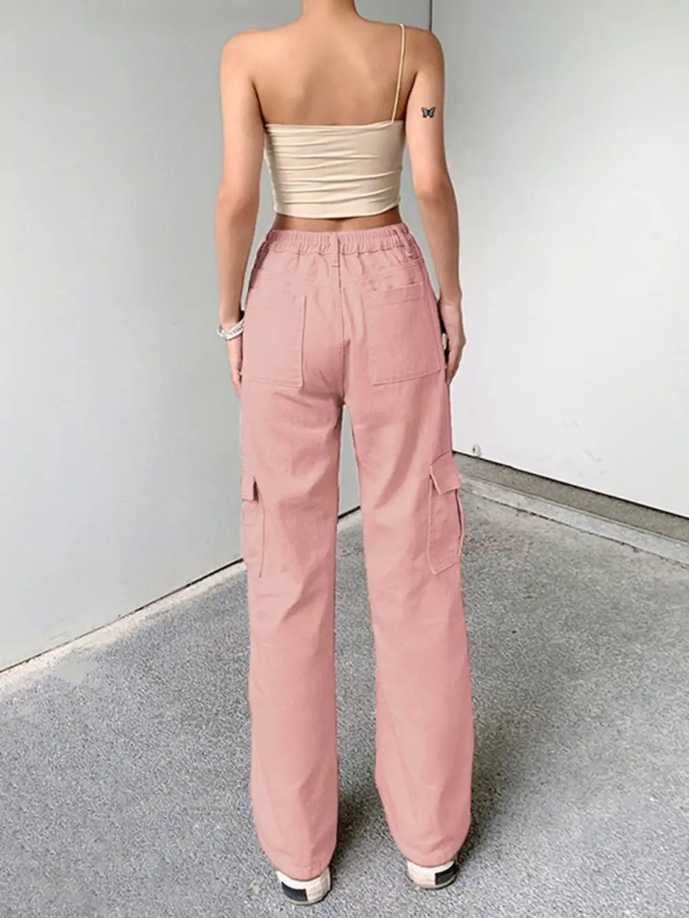 Laid-Back Washed Pocketed Stretch Straight Leg Jeans