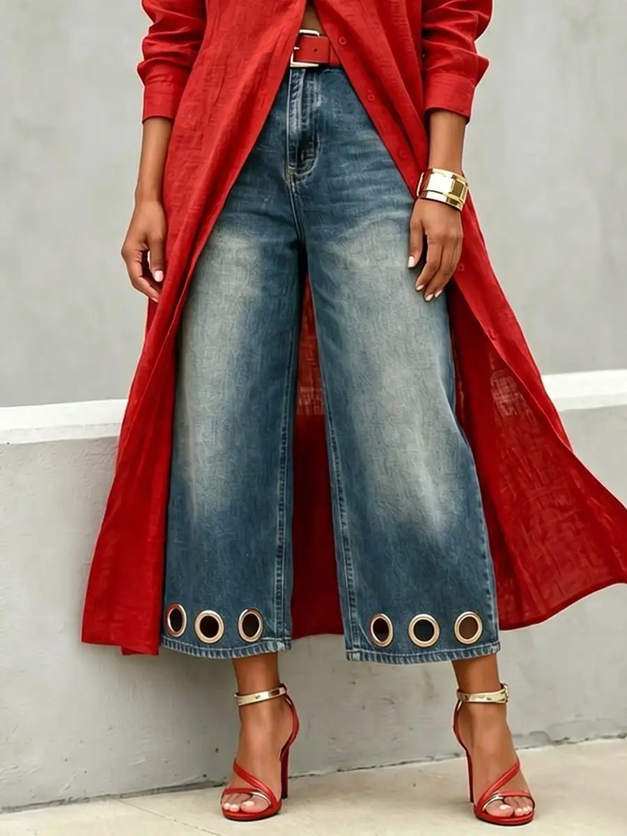 Relaxed Fit Wide Leg Cutout Detail Pocket Jeans