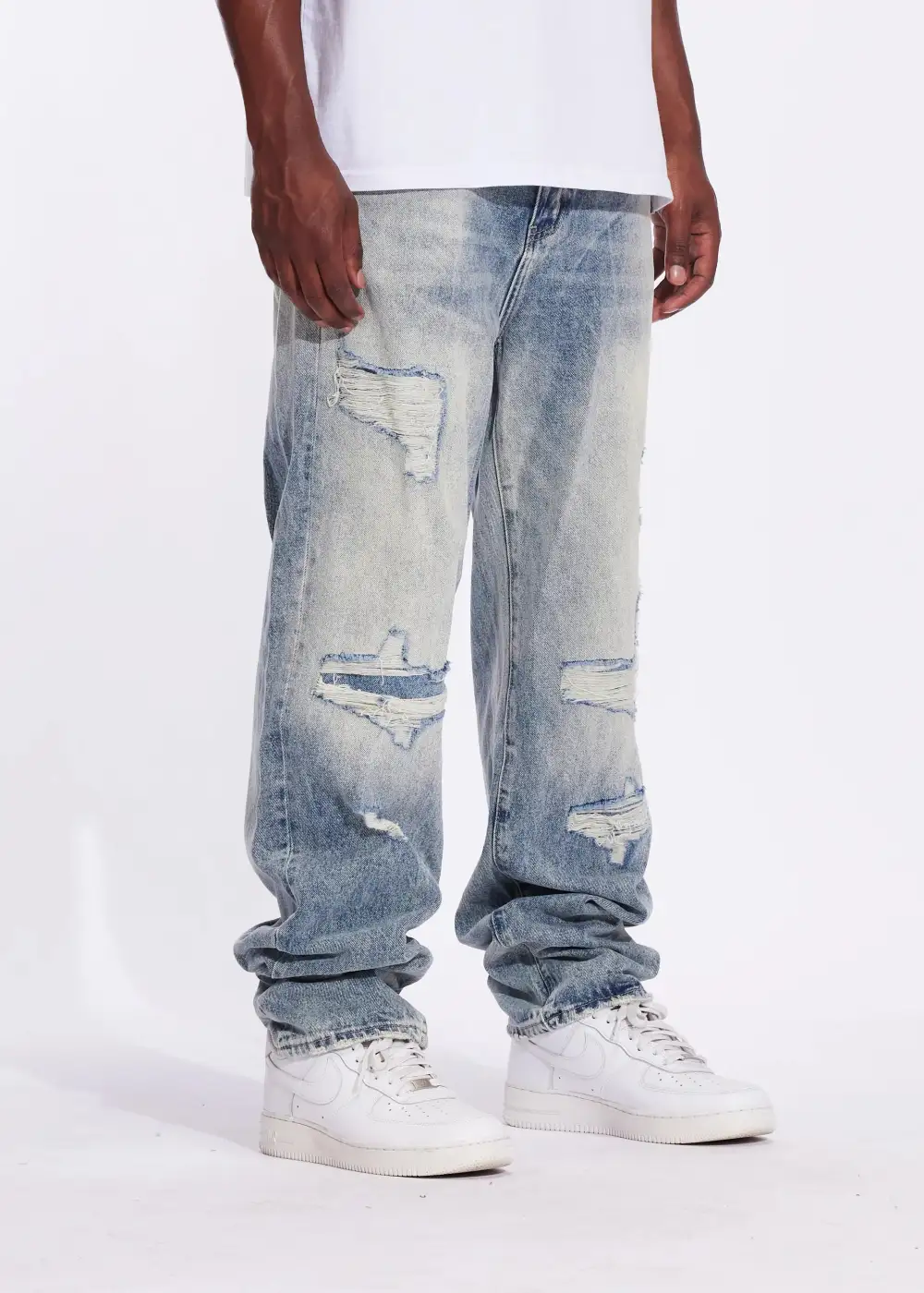 Distressed Straight Leg Jeans