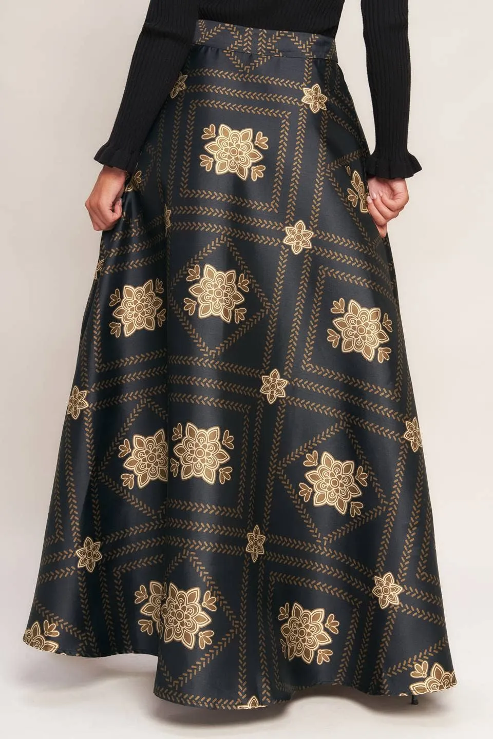 Refined Everyday Maxi Skirt