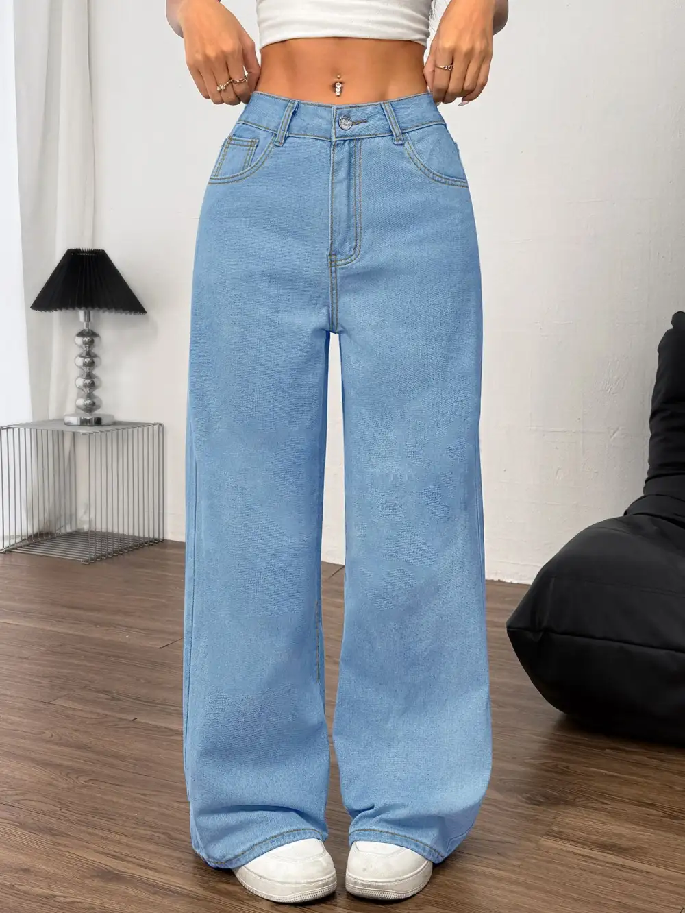 Sharp Wide Leg Embroidered Denim Jeans