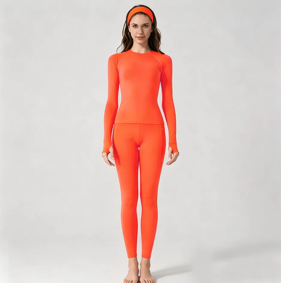Two-piece set: athletic top with thumbhole and leggings