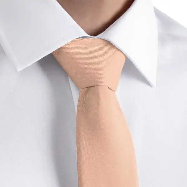 Versatile Solid Motif Necktie