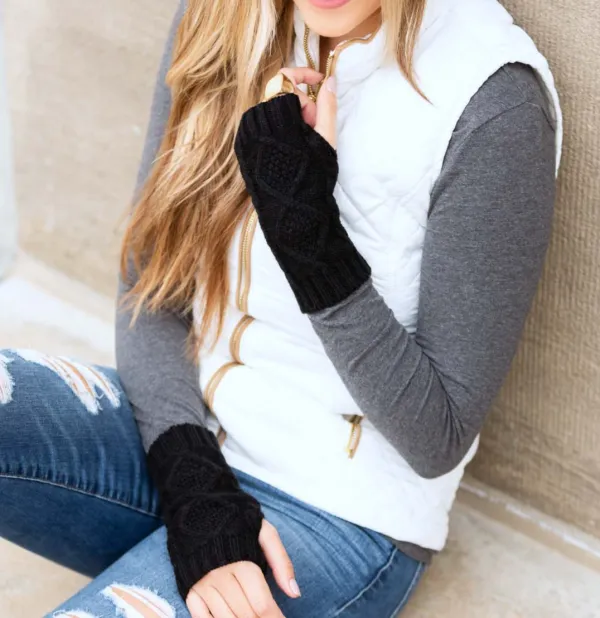 Cable Knit Short Handwarmers
