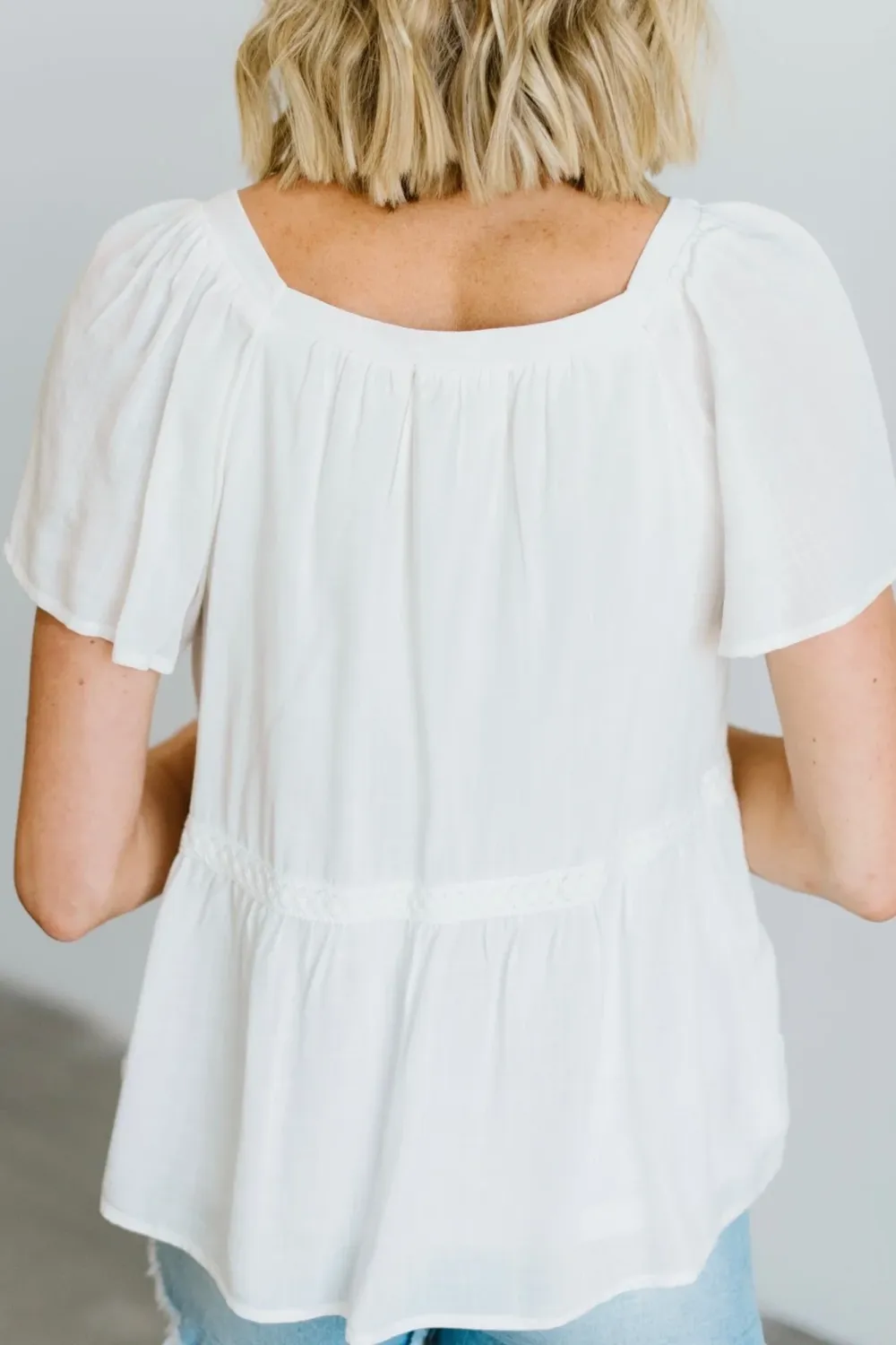 Classic Daily Outing V-Neck Lace Shirt