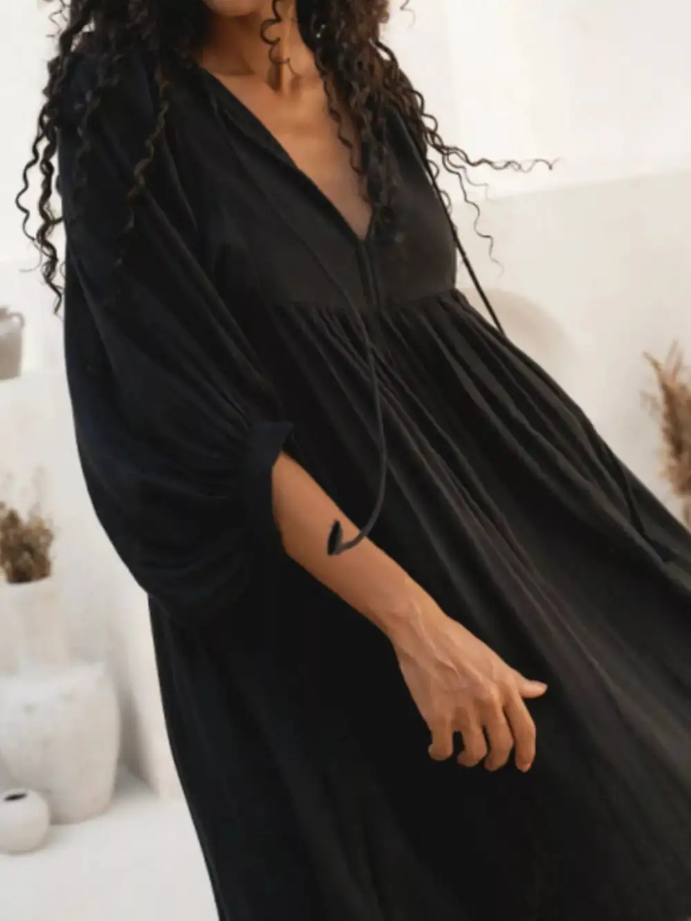 Structured Shape Tie Midi Dress