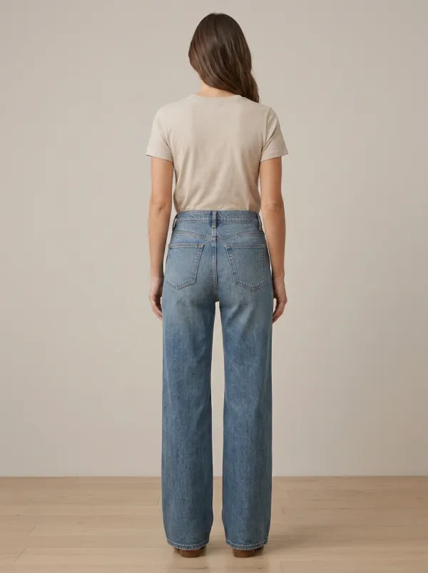 Clean-Cut High-Rise Wide-Leg Denim Jeans