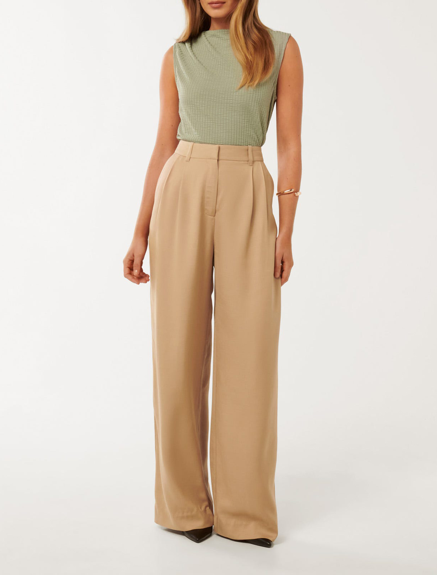 Pleated Wide-Leg Pants
