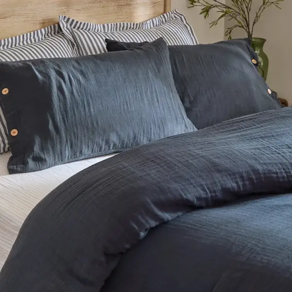 Graceful Bedroom Printed Cotton Duvet Cover Set