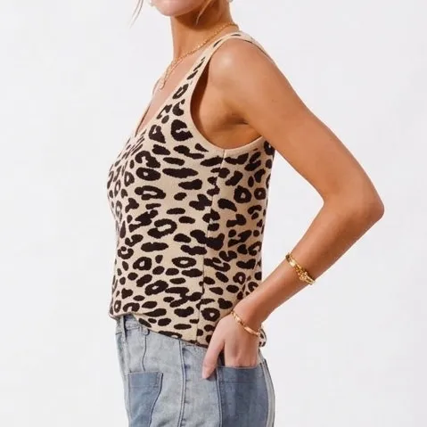 Leopard Knitted Lightweight V-Neck Tank Top