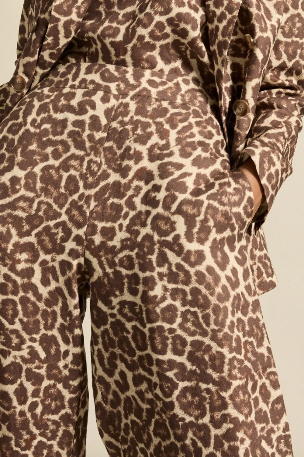 Women's Understated Wide Leg Pants