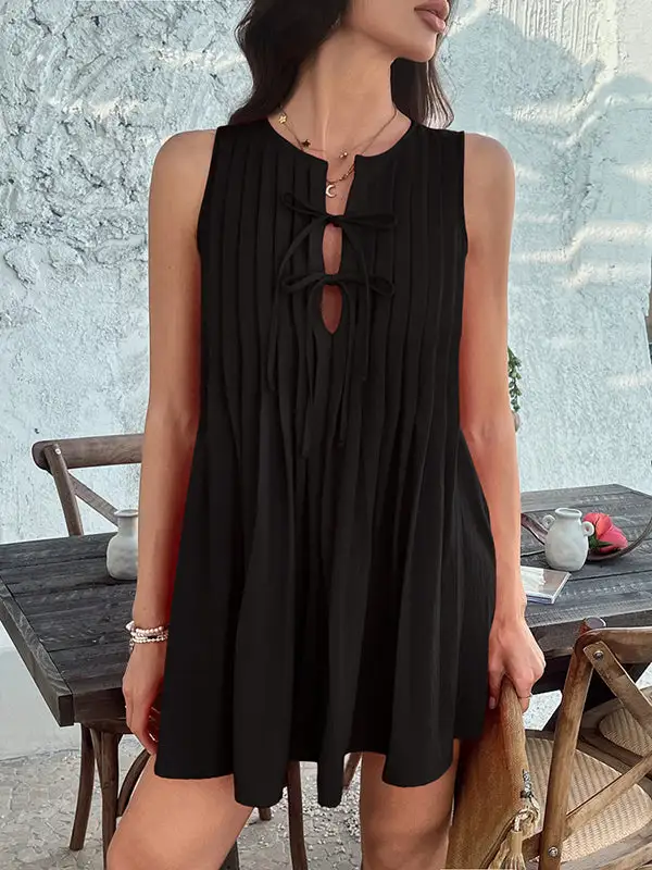 A Line Relaxed Pleated Solid Color Tied Round Neck Mini Dress