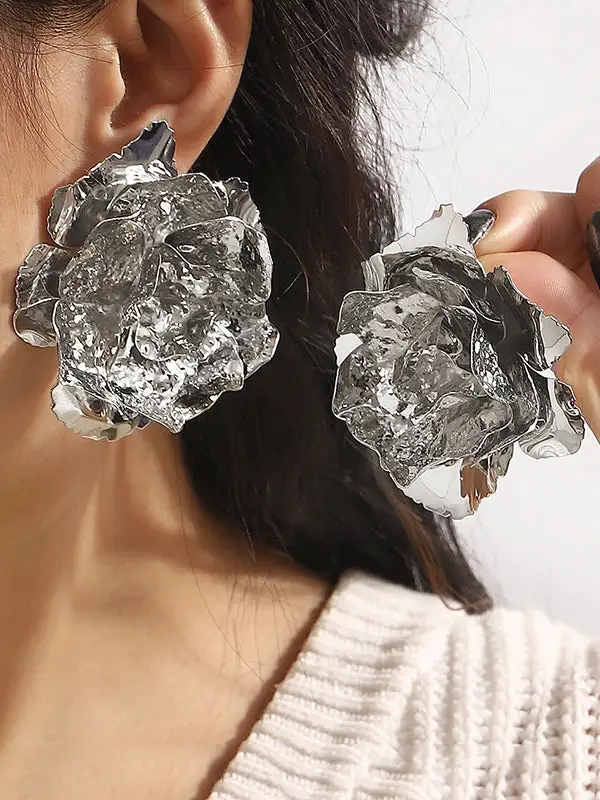 Expressive Vintage-Inspired Drop Earrings