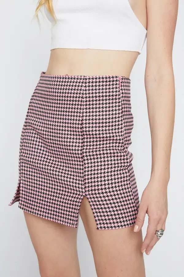Houndstooth Mini Skirt With Two Front Slits