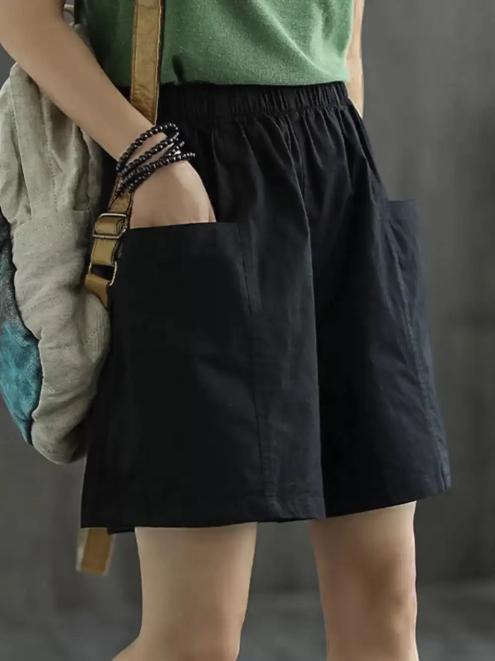Elastic Waist Casual Shorts