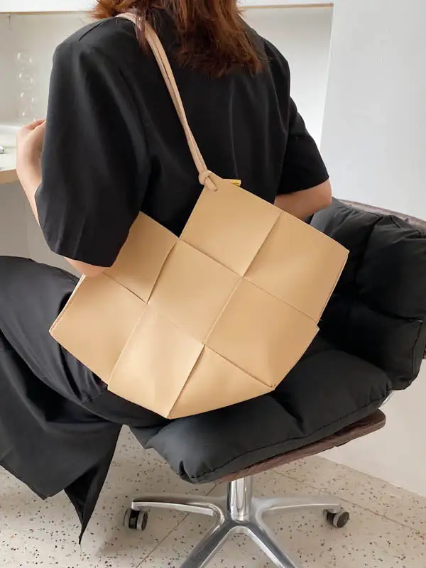 Woven Geometric Shoulder Bag