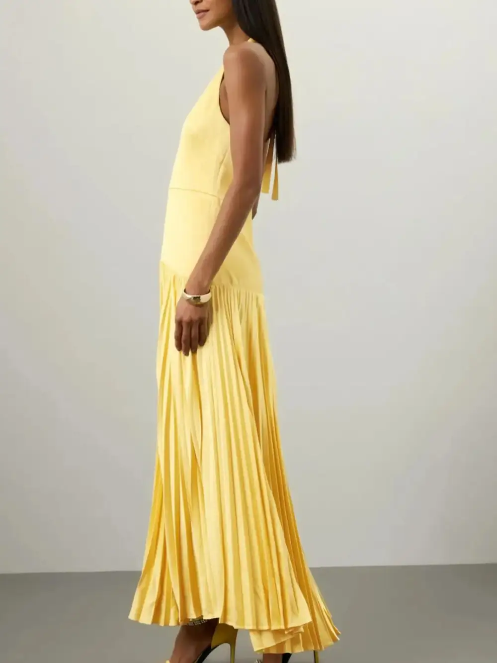 Textured Detail Pleated Maxi Dress