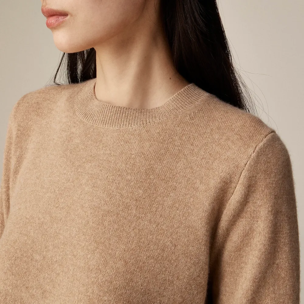 Simple Cashmere Crew Neck Sweater
