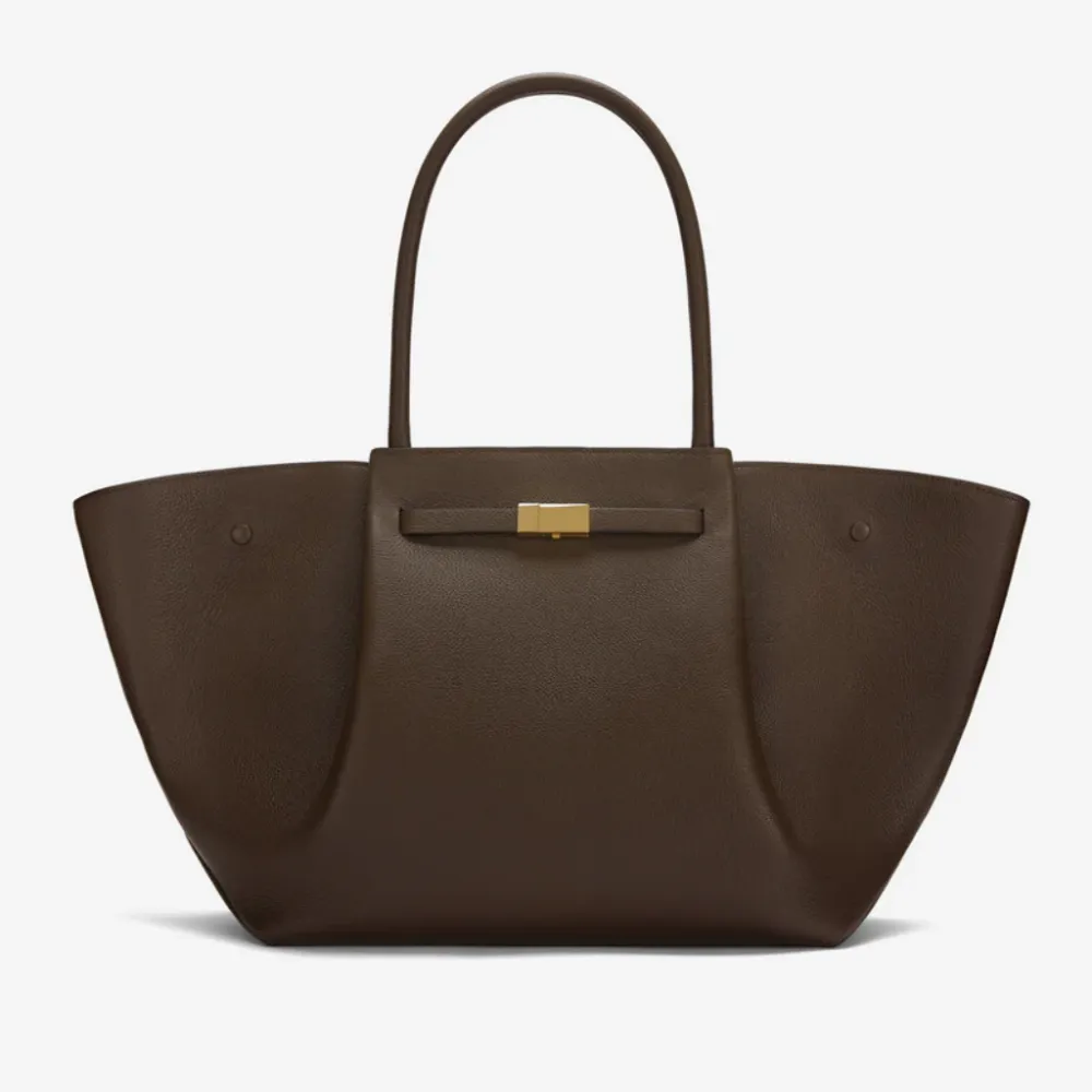Minimal Soft Grain Handbag