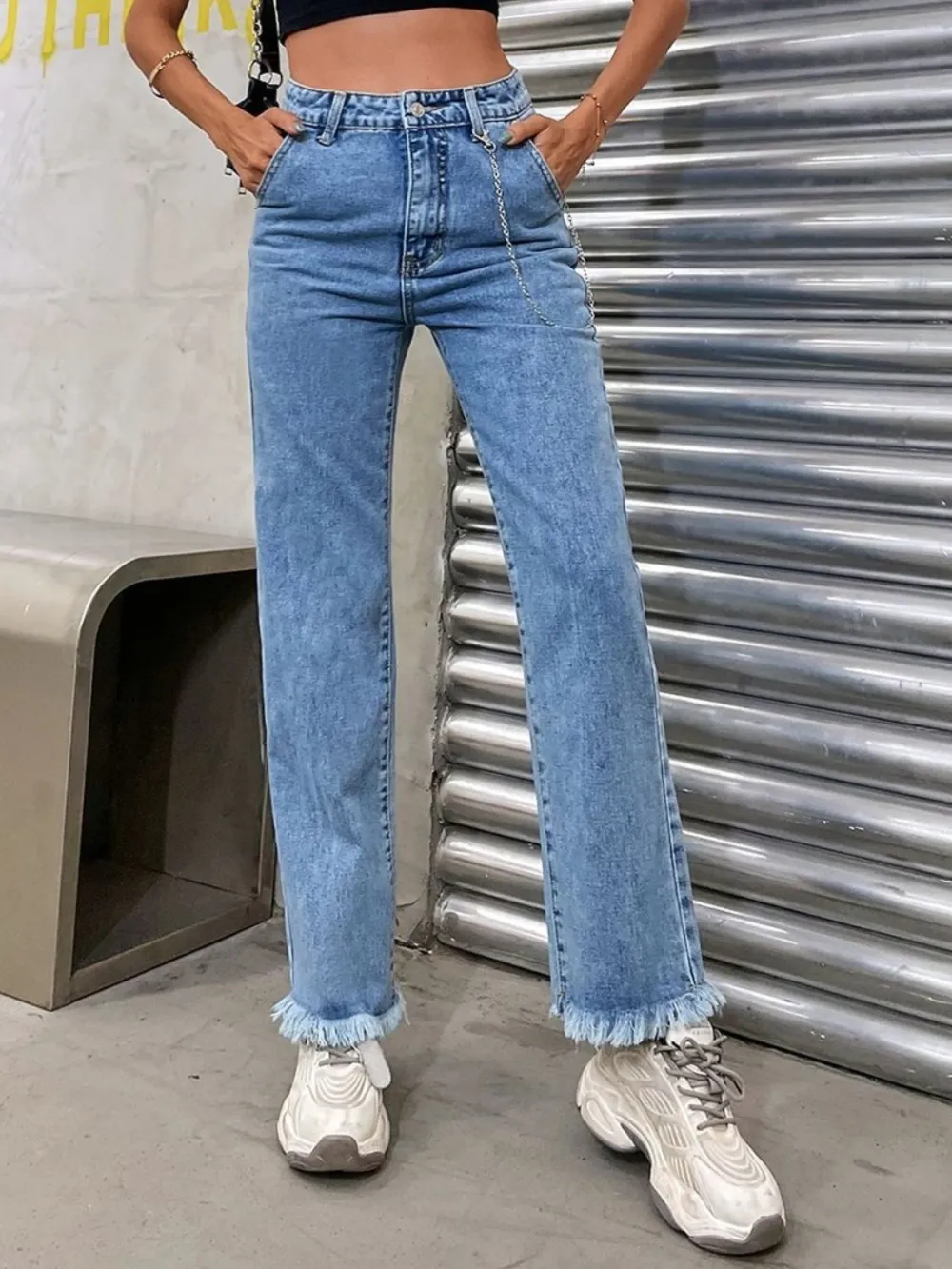 Sharp Raw Hem Pocketed Denim Jeans
