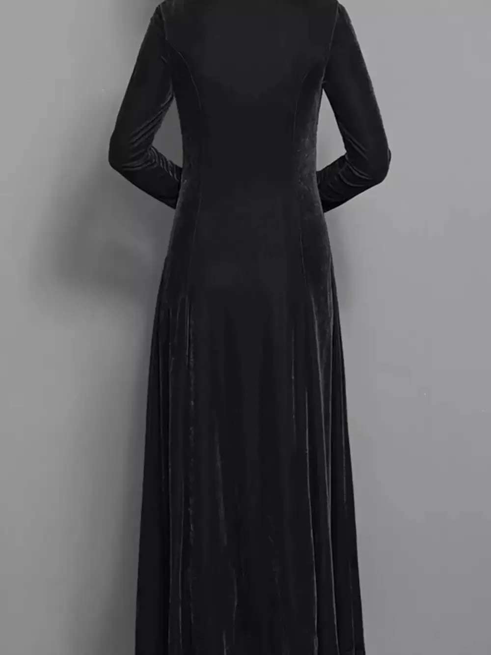 Finish Velvet Long Sleeve Dress