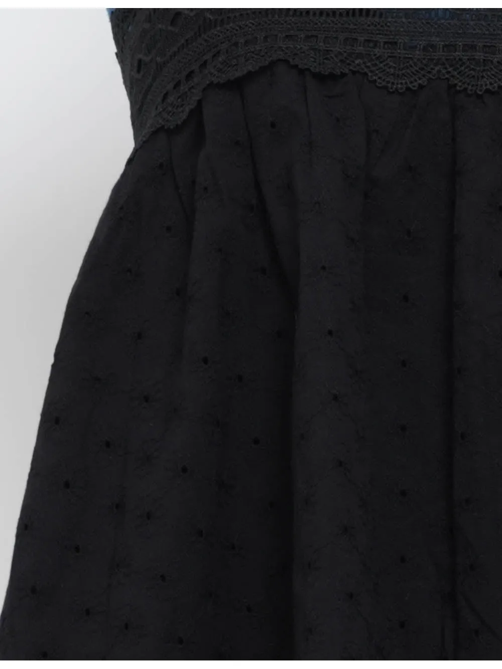 Chic Lace Embroidery Trim Sleeveless Babydoll Top
