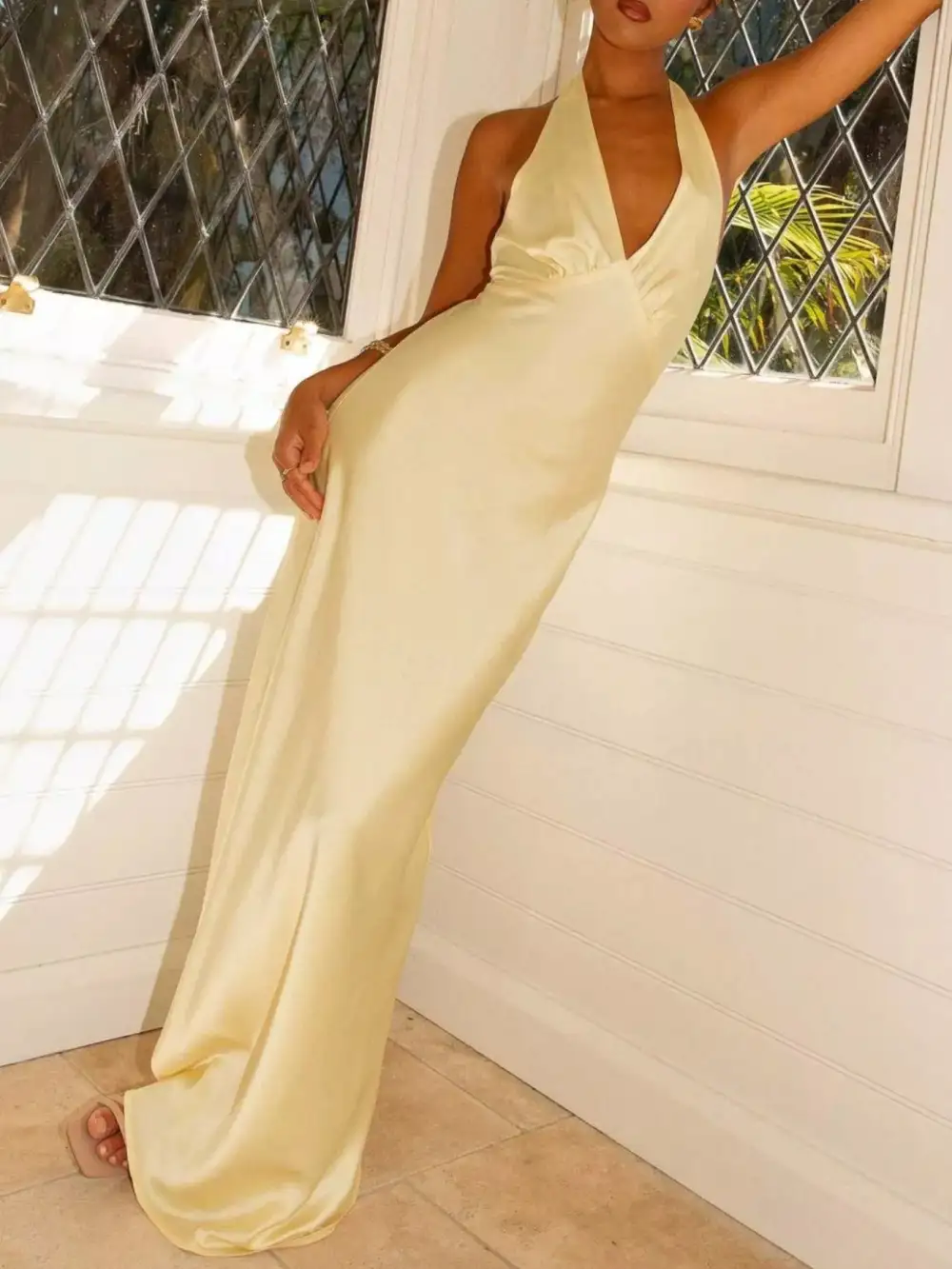 Structured Shape Sleeveless Maxi Dress