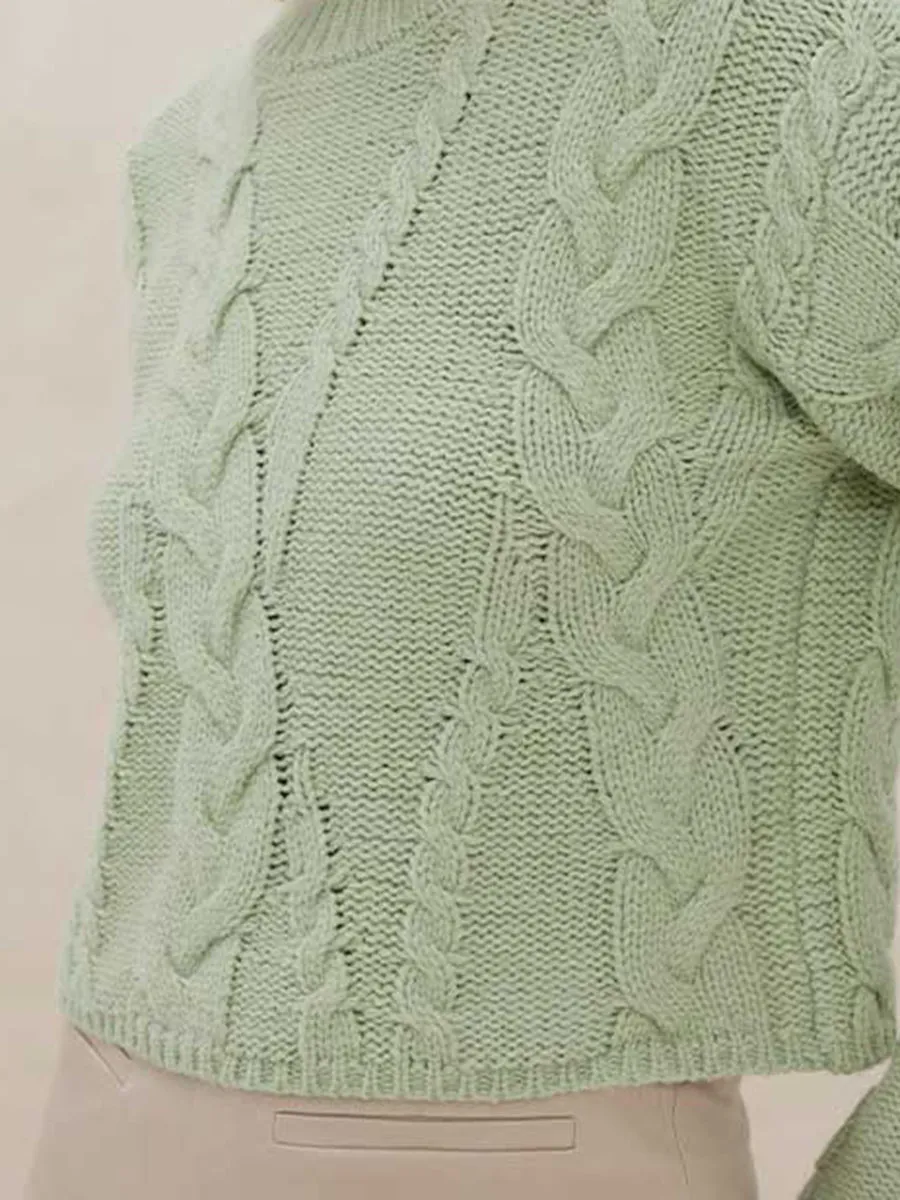 CABLE-KNIT ROUND NECK SWEATER