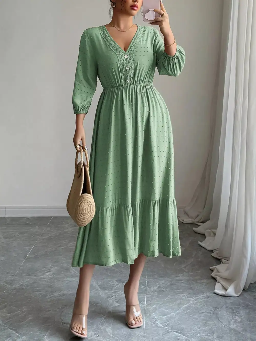 Lightweight Feel Ruffle Midi Dress