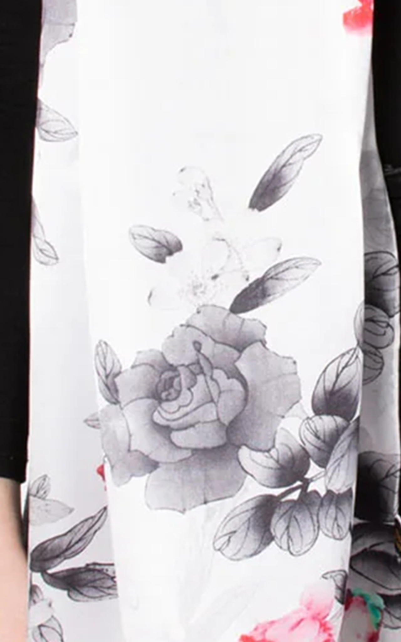 Fashionable And Delicate Silk Scarf For Women