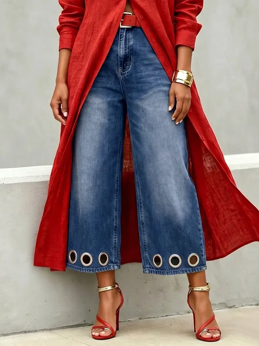 Relaxed Fit Wide Leg Cutout Detail Pocket Jeans
