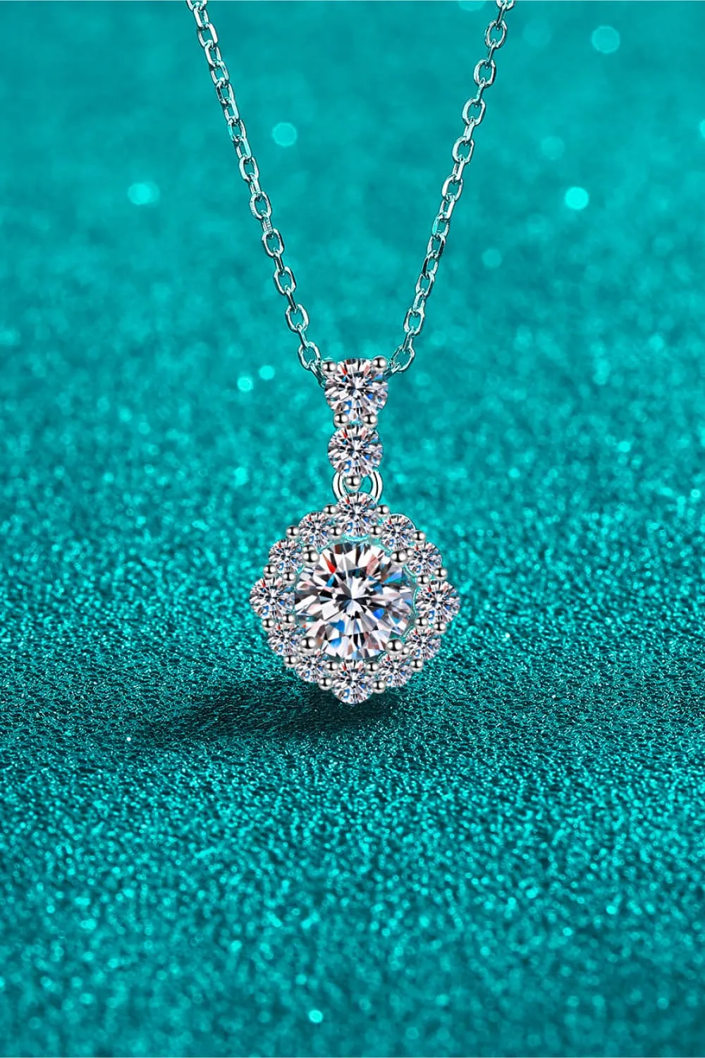 Streamlined Form Pendant Necklace
