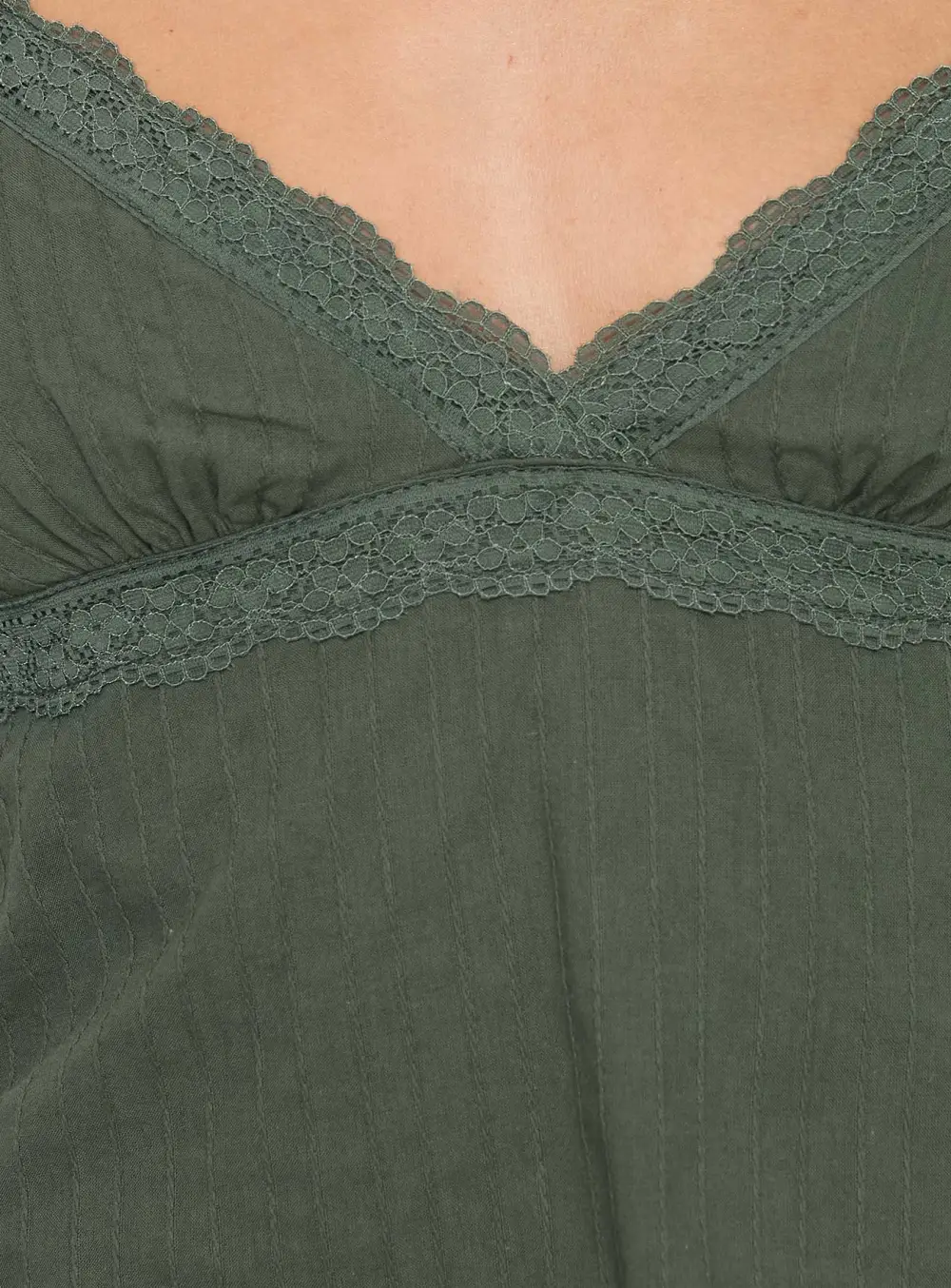 Lace Trim Sleeveless Top