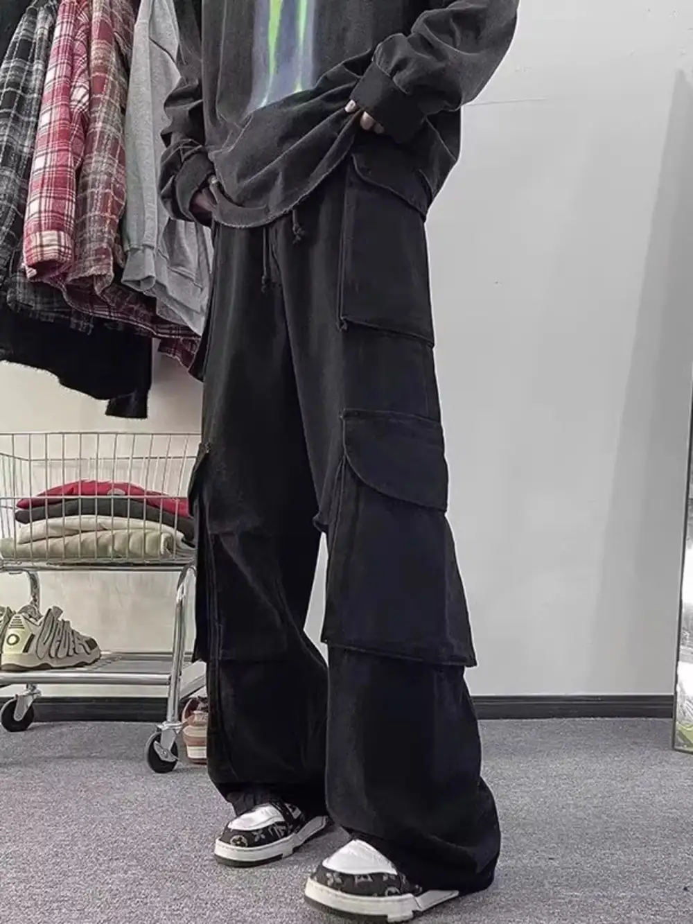 Men's Loose Fit Multi Pocket Cargo Pants