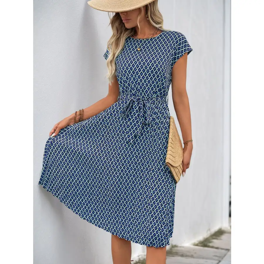 Round Neck Short Sleeve Midi Dress