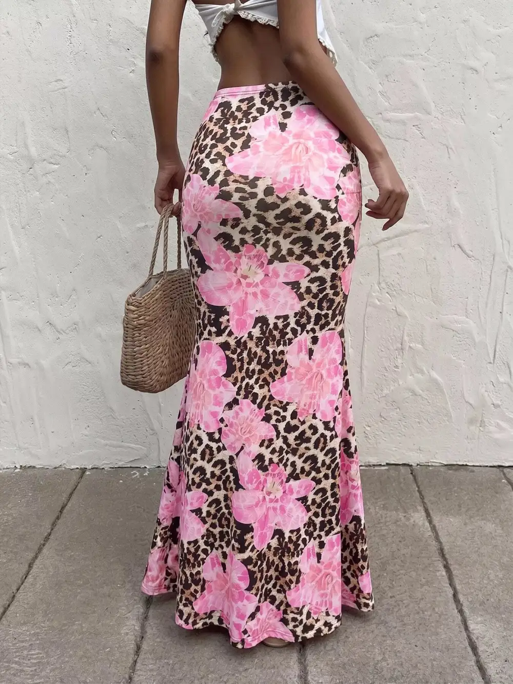 Softened Fitted Lace Skirt
