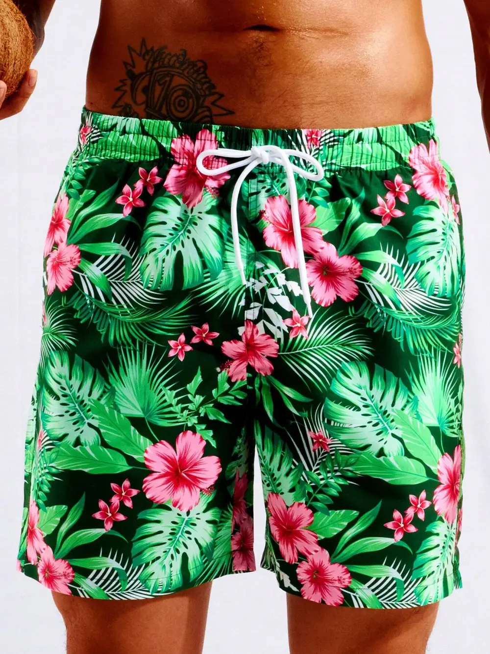 Men's Coastal Tropical Print Pocket Swim Trunks