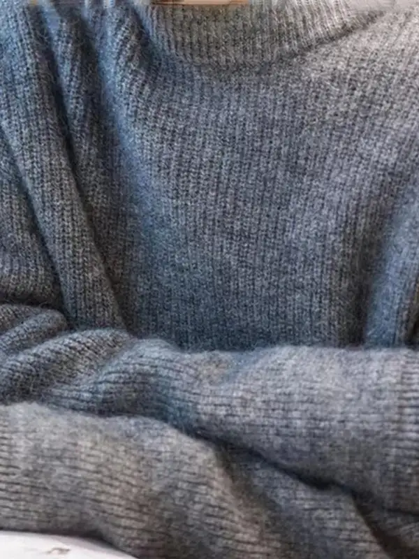 Round Neck Long Sleeve Relaxed Fit Pullover Sweater