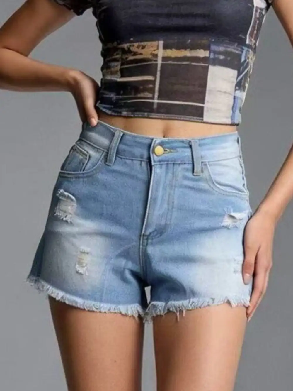 Relaxed Frayed Hem Shorts