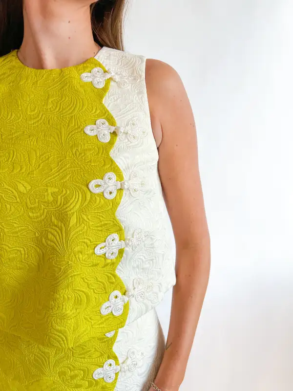 Textured Top Easy Movement